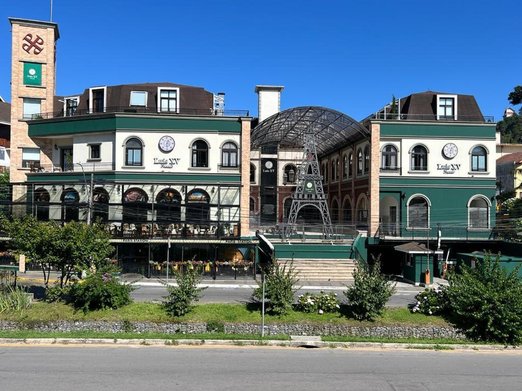 Pousada Luis XV Campos do Jordão Zewnętrze zdjęcie The station building in 2018